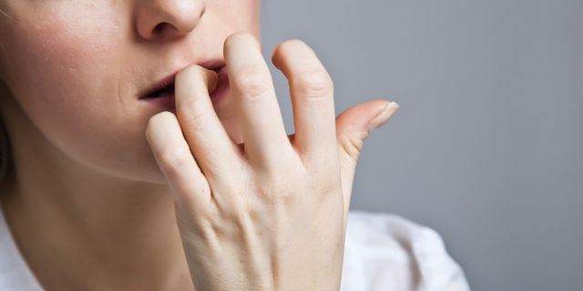 Как побороть привычку грызть ногти